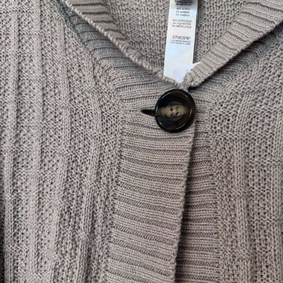 Chico’s Women’s Alice Button Capelet Poncho Sweater Size L/XL NWT Pale Taupe - Picture 6 of 7